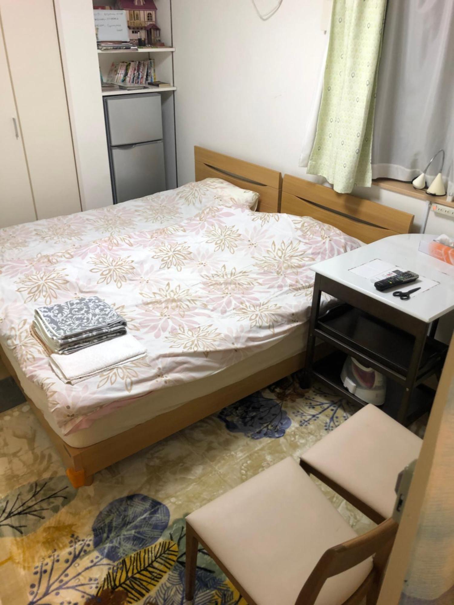 Sunny Moe Oo Apartemen *